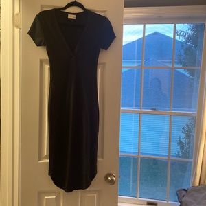Wilfred artizia black body con midi black dress -worn once